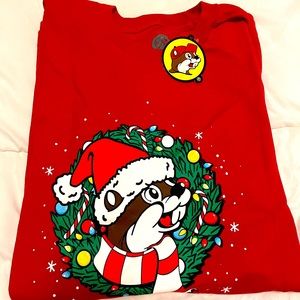Buccees 2021 Christmas tshirt. New with tags